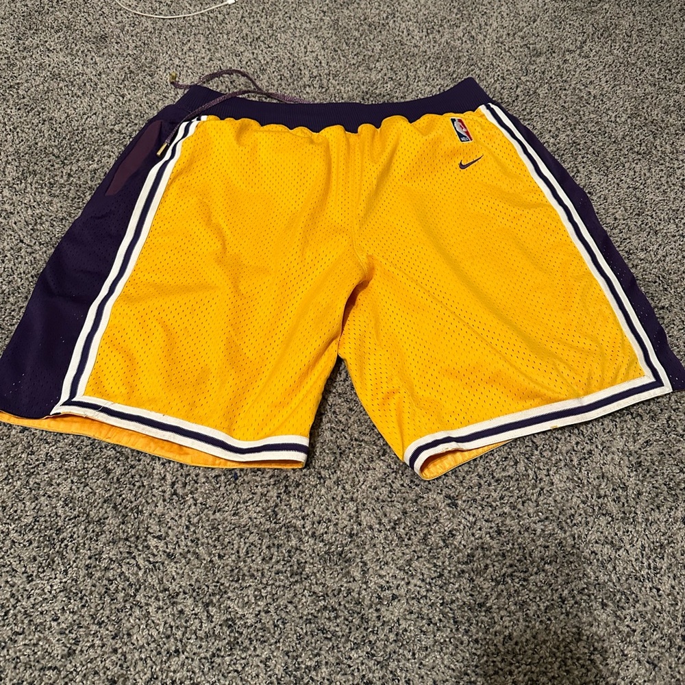 Nike laker vintage shorts Kobe Xl